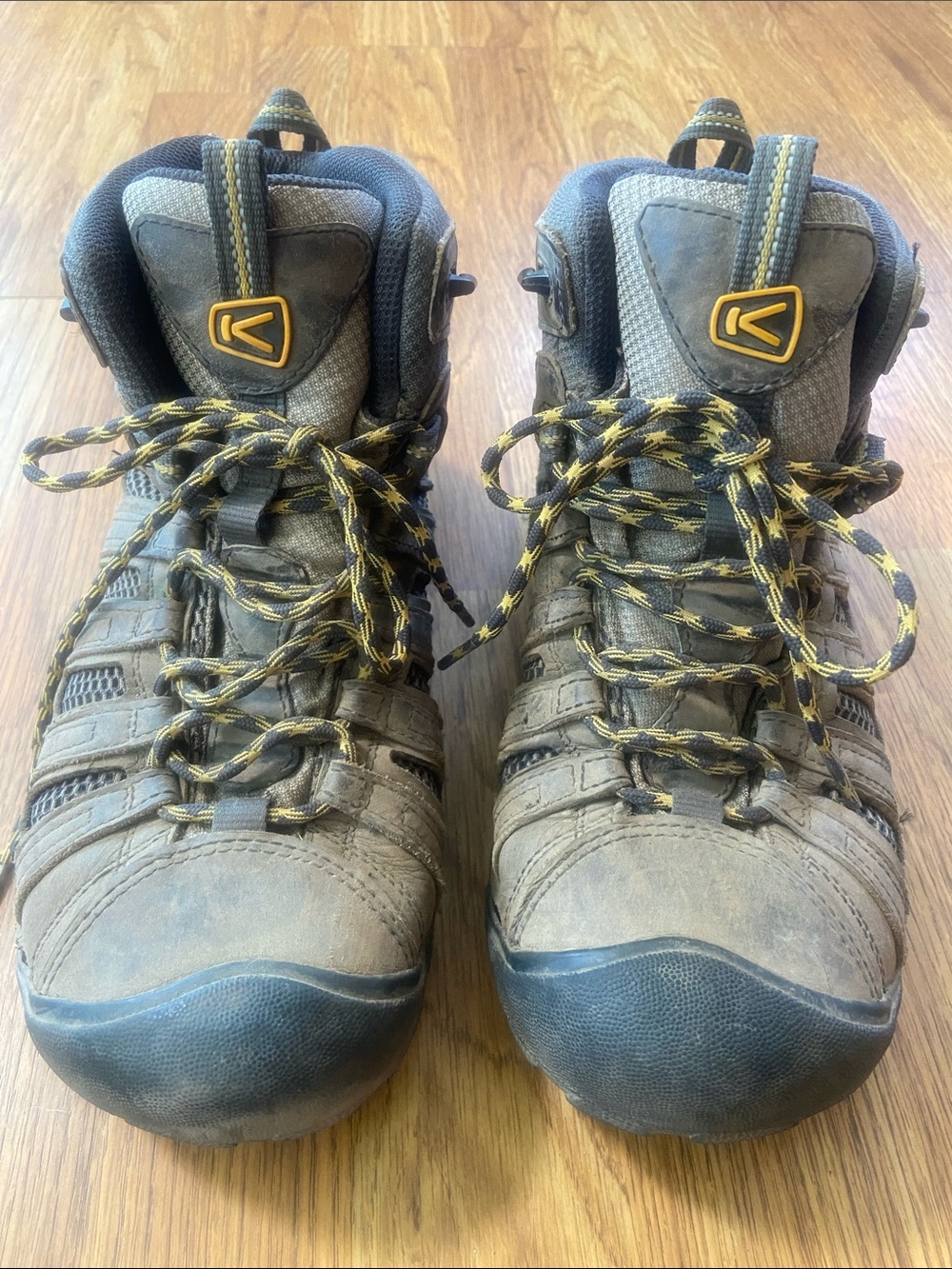 Keen Voyager Men's 10 Hiking Boots Trail Outdoor Leather Brown